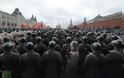 Ρωσική παρέλαση με στολές του Β' Παγκοσμίου Πολέμου προς τιμή των πεσόντων - Φωτογραφία 3