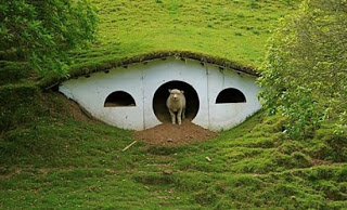 Το xωριό των Hobbit καταλήφθηκε από πρόβατα; - Φωτογραφία 1