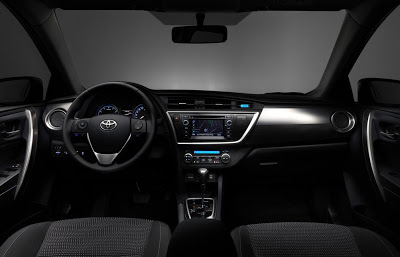 Τιμοκατάλογος νέου Toyota Auris 2013 - Φωτογραφία 3