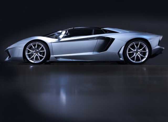 Η Lamborghini γίνεται πιο προκλητική (Φωτό) - Φωτογραφία 12