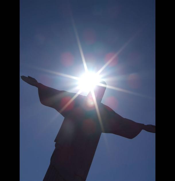 Το άγαλμα του Χριστού στο Ρίο - Εκπληκτικές εικόνες - Φωτογραφία 15