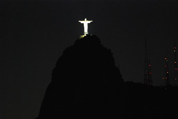 Το άγαλμα του Χριστού στο Ρίο - Εκπληκτικές εικόνες - Φωτογραφία 27