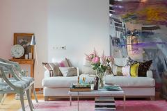 Άνεση και χαλάρωση σε ένα τριάρι loft στη Στοκχόλμη