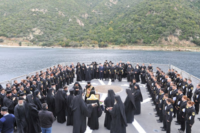 2229 - Το Πολεμικό Ναυτικό για τον εορτασμό των 100 χρόνων της απελευθέρωσης του Αγίου Όρους - Φωτογραφία 1