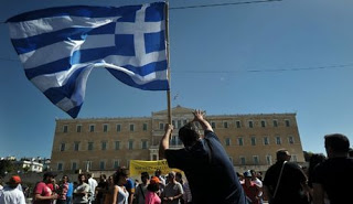 CNN: Το τέλος της ελληνικής μεσαίας τάξης - Φωτογραφία 1