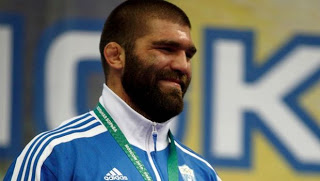 Χρυσό μετάλλιο ο Αρζουμανίδης στο MMA - Φωτογραφία 1