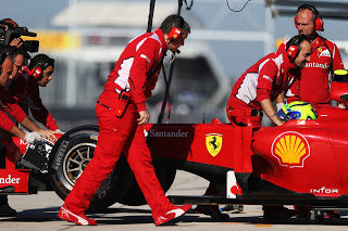 Άλλη μια κερδισμένη θέση για τον Alonso με τις... ευλογίες του Massa! - Φωτογραφία 1