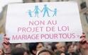 Γαλλία: Πάνω από 100.000 Γάλλοι διαδήλωσαν κατά του «γάμου» των ομοφυλόφιλων και του δικαιώματος υιοθεσίας