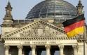 Βερολίνο: «Αδιανόητη» μια νέα παραγραφή του ελληνικού χρέους