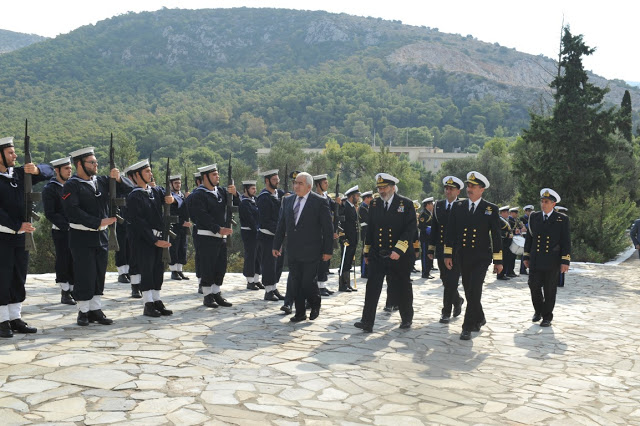 Eπιμνημόσυνη Δέηση για τους Πεσόντες του Πολεμικού Ναυτικού - Φωτογραφία 2