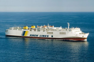 Πάτρα-Τώρα: Φλεγόμενο εισέρχεται στο νέο λιμάνι το Κρήτη ΙΙ - Φωτογραφία 1