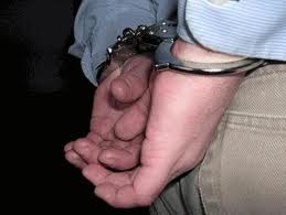Συνελήφθη 46χρονος σε βάρος του οποίου εκκρεμούσε καταδιωκτικό έγγραφο για ναρκωτικά - Φωτογραφία 1