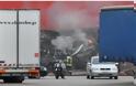 Πάτρα: Υπό πλήρη έλεγχο τέθηκε η φωτιά στο ΚΡΗΤΗ II - Πάνω απο 20 οχήματα καταστράφηκαν - Ολοσχερώς κάηκαν 3 νταλίκες