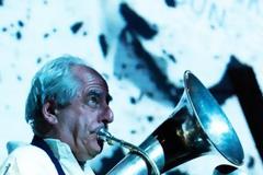 Μου έλεγαν «που πας στην Αθήνα; Δεν κυκλοφορούν αυτοκίνητα και υπάρχουν γκρεμισμένα κτίρια...»