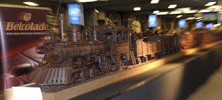 Τρένο 34 μέτρων φτιαγμένο από σοκολάτα. Μας ανοίγει την όρεξη! - Φωτογραφία 1