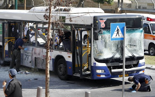 Βομβιστική επίθεση σε λεωφορείο στο Τελ Αβίβ με τις... ευλογίες της Χαμάς - Φωτογραφία 1