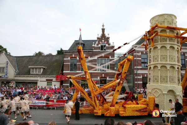 Bloemencorso: παρέλαση λουλουδιών στην Ολλανδία - Φωτογραφία 14