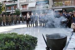 Πάτρα: Τίμησαν την ημέρα των Ενόπλων Δυνάμεων – Τον Εθνικό Ύμνο έψαλλε το στρατιωτικό άγημα