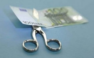 Κατά 5,4 δισ. ευρώ μειώθηκε στο δεύτερο εξάμηνο του 2012 το εισόδημα των νοικοκυριών - Φωτογραφία 1