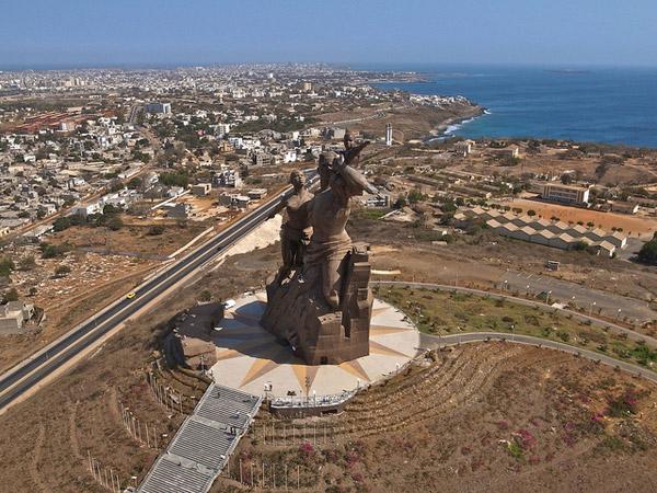 Όταν το μέγεθος μετράει - Τα 10 πιο εντυπωσιακά αγάλματα του κόσμου - Φωτογραφία 5