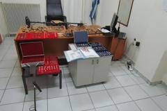 Γάλλοι αρχαιοκάπηλοι μπήκαν με ανιχνευτή μετάλλων μέσα στον Αρχαιολογικό χώρο της Φωκίδας!