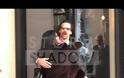 Ο Nick Cave βρίζει και κυνηγάει paparazzi στο Παρίσι [video]