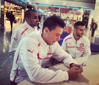 ΠΗΓΑΔΑΚΙΑ ΚΑΙ ΚΑΛΗ ΔΙΑΘΕΣΗ ΛΙΓΟ ΠΡΙΝ ΤΗΝ ΑΝΑΧΩΡΗΣΗ ΤΩΝ ΕΡΥΘΡΟΛΕΥΚΩΝ *PHOTOS* - Φωτογραφία 3