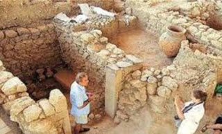 Ανακαλύφθηκαν τάφοι 3.000 ετών - Φωτογραφία 1