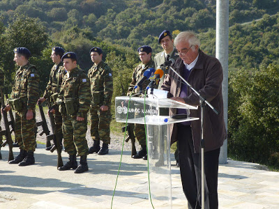 Φωτογραφίες από κατάθεση στεφάνων - Φωτογραφία 18