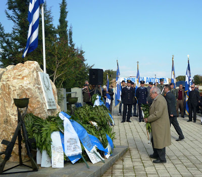 Φωτογραφίες από κατάθεση στεφάνων - Φωτογραφία 8