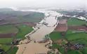 Σε κατάσταση συναγερμού λόγω πλημμυρών η Βρετανία - Φωτογραφία 2