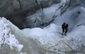 Κατάβαση σε σπηλιές από πάγο στην Ελβετία - Φωτογραφία 9