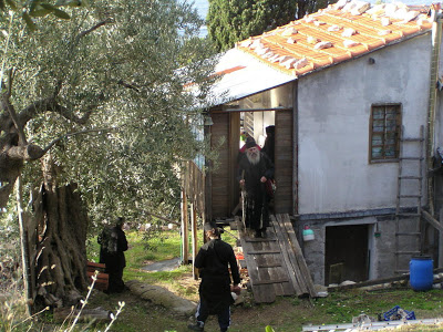 2299 - Η Ι. Καλύβη Αγίου Αθανασίου του Αθωνίτη στη Γιοβάνιτσα (φωτογραφίες) - Φωτογραφία 13