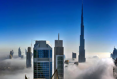 Σπάνιο και εντυπωσιακό: Η ομίχλη σκεπάζει τους ουρανοξύστες του Ντουμπάι! - Φωτογραφία 2