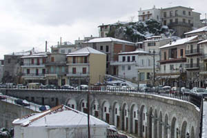 Ταξιδεύουμε στην Αράχωβα - Φωτογραφία 3