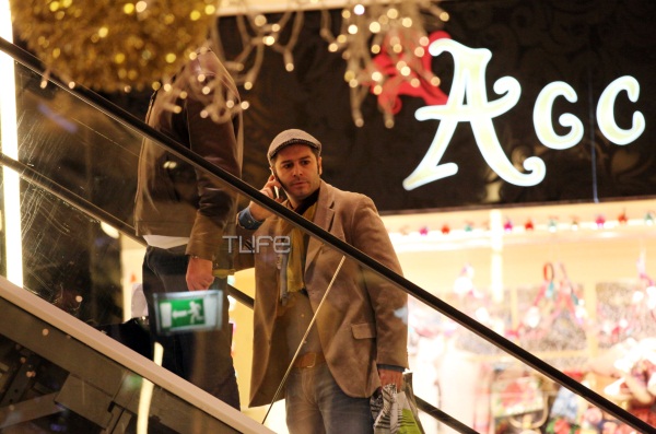 Οι celebrities κάνουν τα χριστουγεννιάτικα ψώνια τους! Φωτογραφίες - Φωτογραφία 9