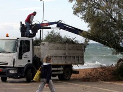 Η κακοκαιρία «σαρώνει» την Κέρκυρα - Φωτογραφία 2