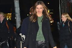 Η Miranda Kerr είναι μία ωραία μπαλαρίνα