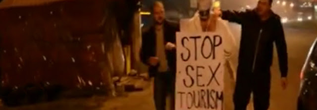 Επίθεση Ουκρανών ακτιβιστών σε Τούρκο σεξοτουρίστα!!!! (Βίντεο) - Φωτογραφία 1