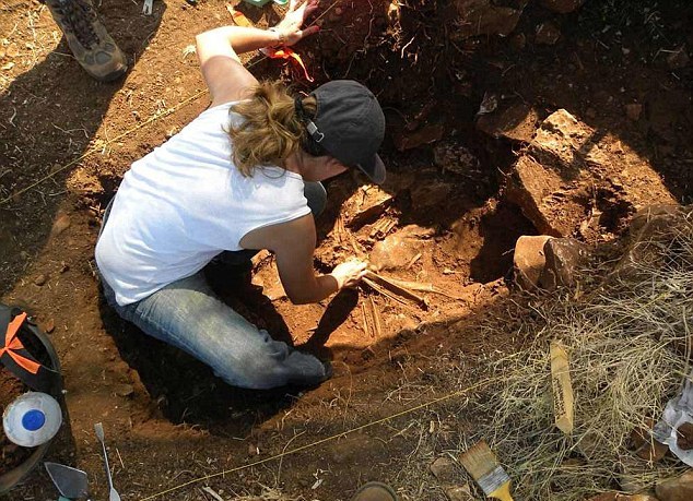 Το σπήλαιο που ρίχνει φως στο μύθο του Κάτω Κόσμου - Φωτογραφία 3