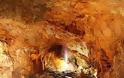 «Αλεπότρυπα» Το σπήλαιο που ρίχνει φως στο μύθο του Κάτω Κόσμου - Φωτογραφία 1