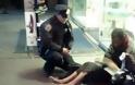 Ν. Υόρκη: Ήρωας στο Διαδίκτυο αστυνομικός που δώρισε μπότες σε άστεγο