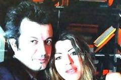 Δείτε στη ΦΩΤΟ την όμορφη γυναίκα του Πέτρου Τατσόπουλου.