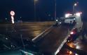 Πάτρα: Νταλίκα τραυμάτισε οδηγό ΙΧ στο λιμάνι - Δείτε φωτό
