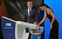Η Adriana Lima τρελαίνει τους άντρες στην κλήρωση του Confederations Cup