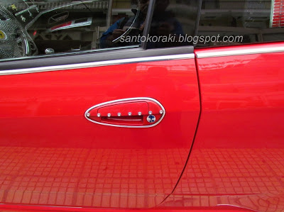 Ο πιο ΚΑΓΚΟΥΡΑΣ της Θεσσαλονίκης έκανε το Fiat...Ferrari ενώ το γέμισε swarovski! [photos] - Φωτογραφία 2