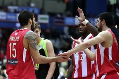 ΣΕ... ΕΙΚΟΝΕΣ ΤΟ ΟΛΥΜΠΙΑΚΟΣ - ΑΡΗΣ! *PHOTOS*