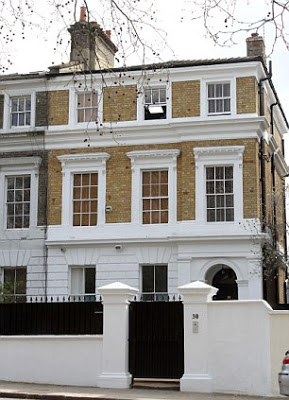 1,9 εκ. £ πουλήθηκε το σπίτι της Amy Winehouse στο Λονδίνο - Φωτογραφία 2