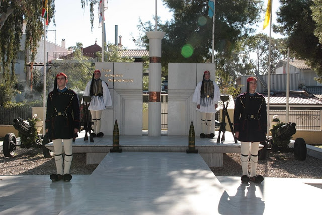 ΠΑΡΟΥΣΙΑ ΑΡΧΗΓΟΥ ΓΕΕΘΑ ΣΤΟΝ ΕΟΡΤΑΣΜΟ ΤΗΣ ΑΓΙΑΣ ΒΑΡΒΑΡΑΣ - Φωτογραφία 4