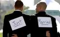 Το γαλλικό σοσιαλιστικό κόμμα υπέρ του γάμου ομοφυλοφίλων